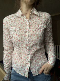 Рубашка в цветочки новая