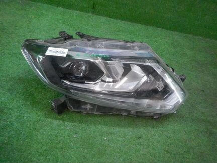 Фара правая Nissan X-Trail T32 (2013-2017) LED 260
