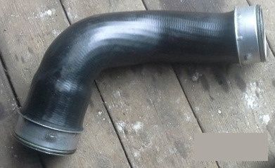 Патрубок Mercedes-Benz