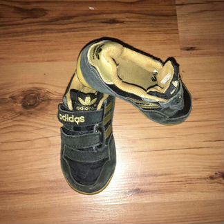 Кроссовки р-р 25