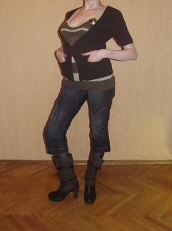 Оригинальные джинсы-капри+ кофточки и сапожки