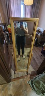 Вешалка напольная зеркало на колёсиках