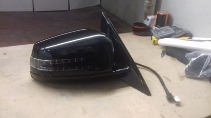 Правое зеркало мерседес е212