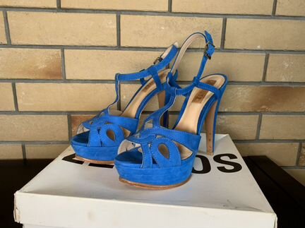 Босоножки Schuts