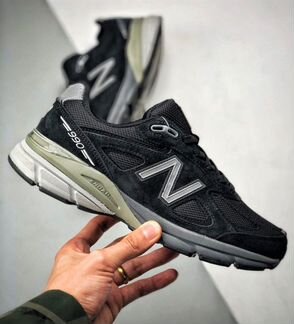 New Balance 990v4