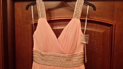 Новое вечернее платье