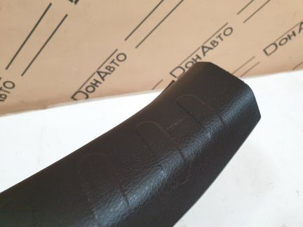 Накладка замка багажника задняя Toyota Rav4 40