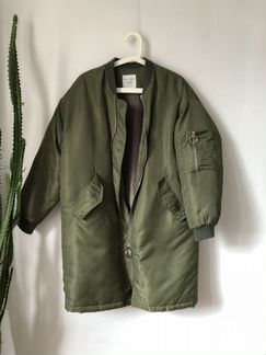 Бомбер куртка