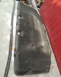 Nissan Patrol Y62 утеплитель капота уплотнитель