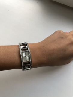 Часы Guess