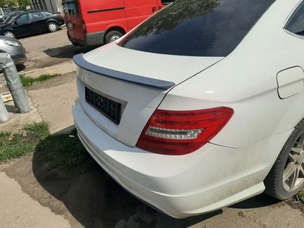 Мерседес С 204 спойлер на крышку багажника