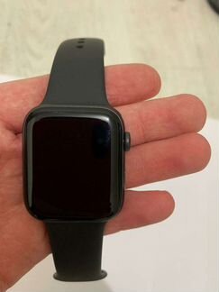 Apple Watch Series 5 (44 мм)
