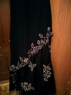 Вечернее чёрное платье