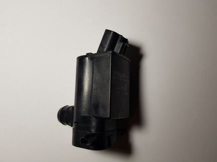 Toyota Avensis, Corolla. Насос омывателя лобового