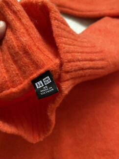 Свитер оранжевый uniqlo размер xs