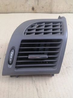 Дефлектор в торпедо правый Mercedes-Benz E-Class