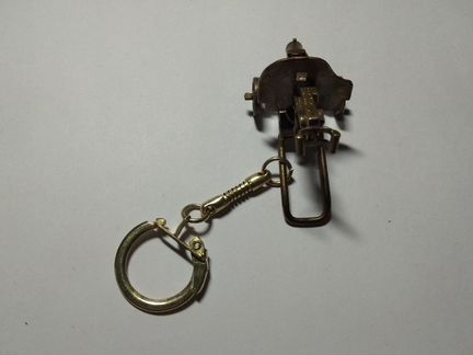 Модель-брелок 