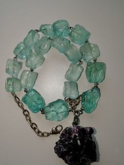 Ожерелье из натуральных камней