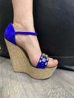 Босоножки Calipso