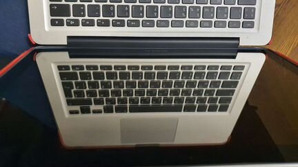 Ноутбук Apple MacBook Pro 13,2010