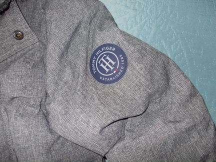 Аляска tommy hilfiger 52-54 р из США