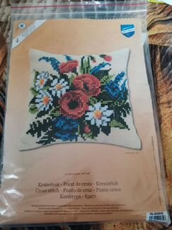 Вышивания подушек