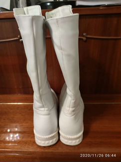 Сапоги на девочку размер 35, стелька 22 см