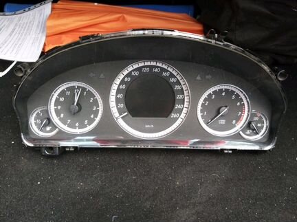 Приборная панель Mercedes w212 A2129000910