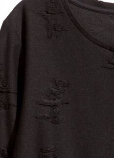 Чёрный лонгслив Trashed Divided H&M