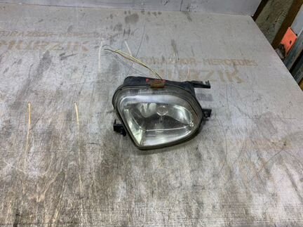 Фара противотуманная правая Mercedes E-Class W211