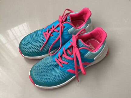 Кроссовки adidas оригинал