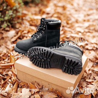 Черные ботинки