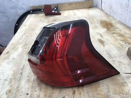Фонарь задний правый Lexus Lx 3