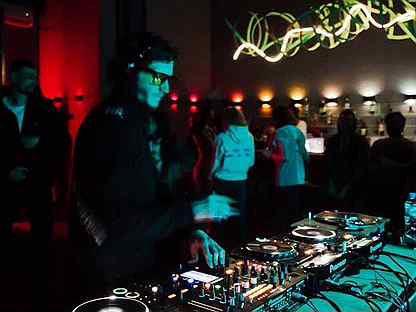 Рубинштейна 28 санкт-петербург. Мотив санкт петербург. Мотив фото. Салон связи мотив. Рубинштейна 28 санкт-петербург.