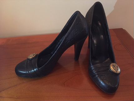 Оригинальные черные туфли Gucci