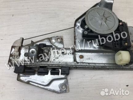 Стеклоподъемник задний правый Mitsubishi Pajero 3