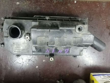 Корпус фильтра Гольф 4 Бора 1.4