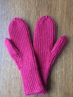 Варежки ручной работы