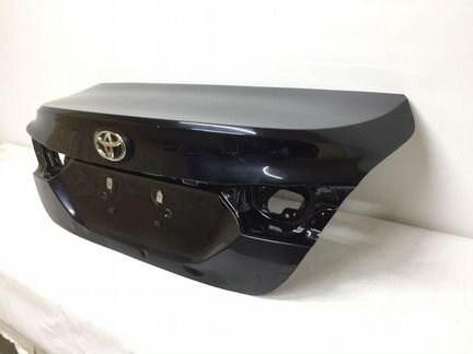 Крышка багажника задняя Toyota Camry V70 2017-2020