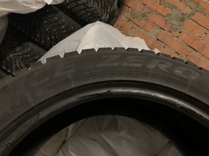 Pirelli ice zero 265 45 20