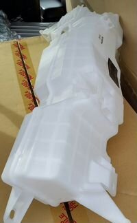 Бачок омывателя lexus LX 570 2008-2020
