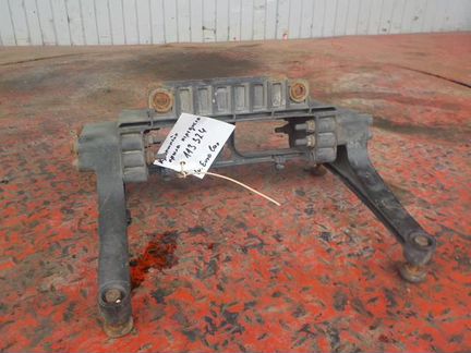 Кронштейн крыла Ивеко Еврокарго 504300807