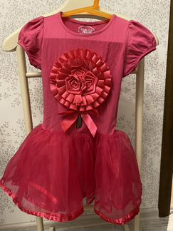 Продаю шикарное платье на 4-6лет