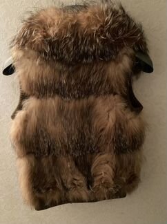 Меховой жилет