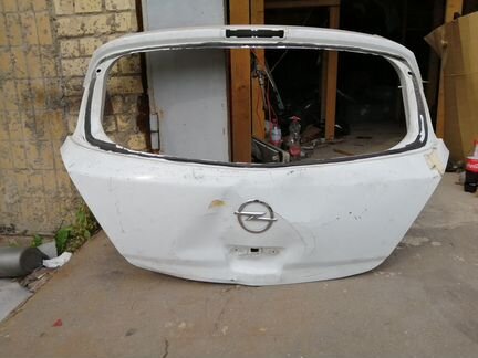 Opel Corsa D 2006-2014 крышка багажника