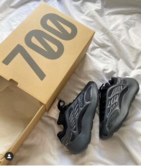 Кроссовки Adidas Yeezy boost 700 v3 Alvah (36-45)