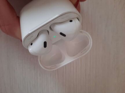 Наушники Airpods