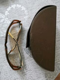 Очки Carolina Herrera