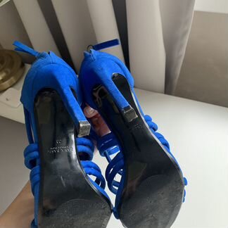 Босоножки Zara