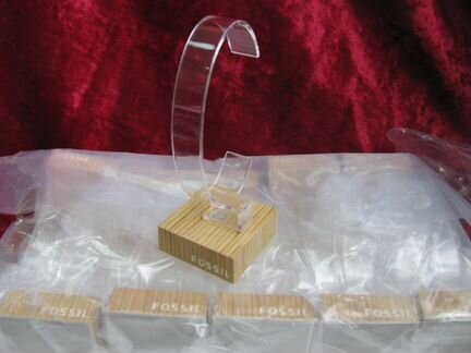 Подставки для часов fossil